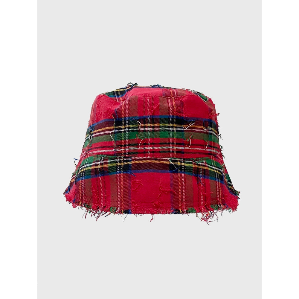 DISTRESSED PLAIDED BUCKET HAT