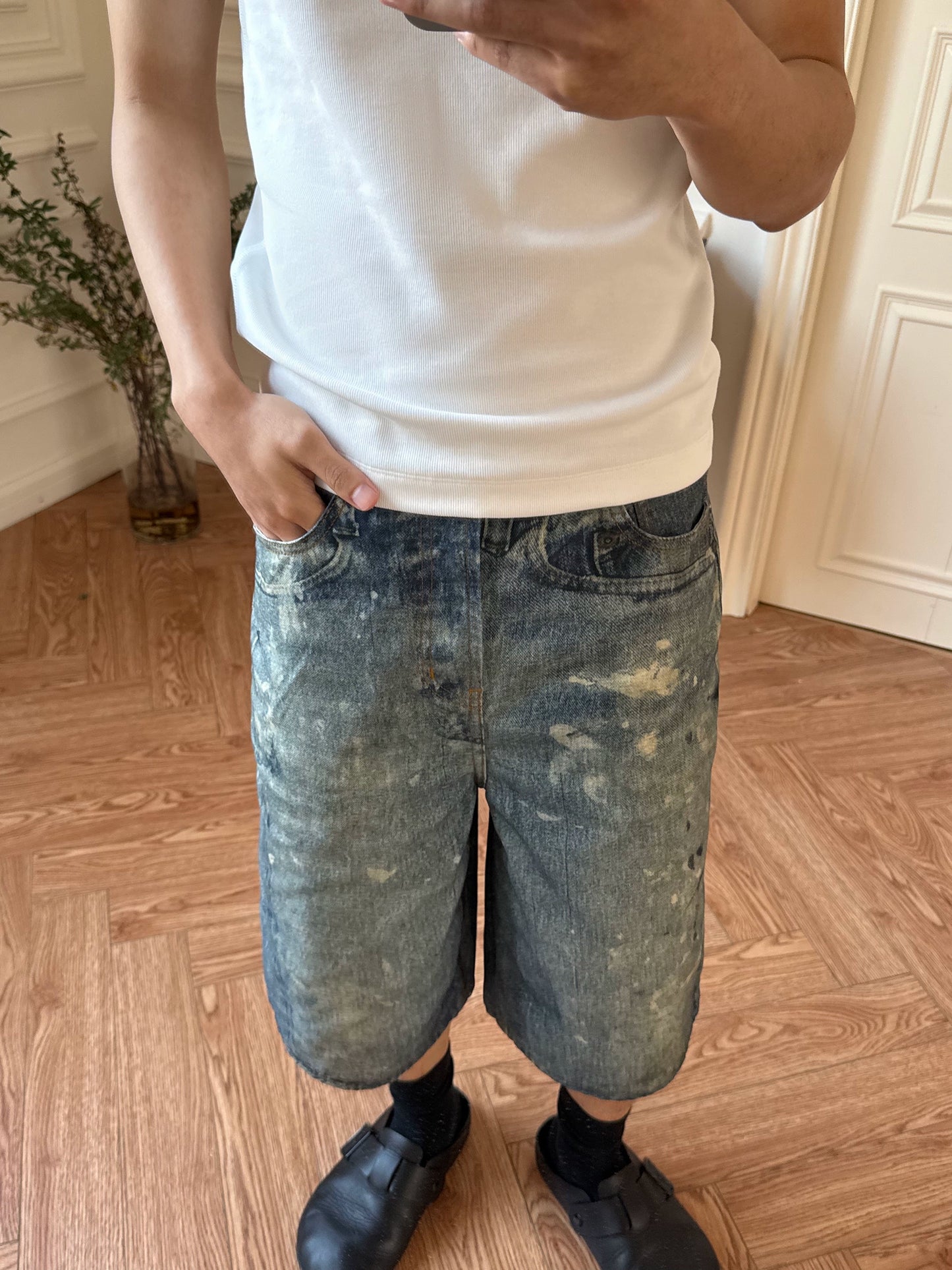 Untold Graffiti Design Denim Shorts