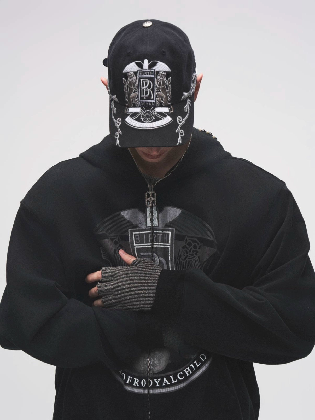 Double Lion Vine Embroidered Cap