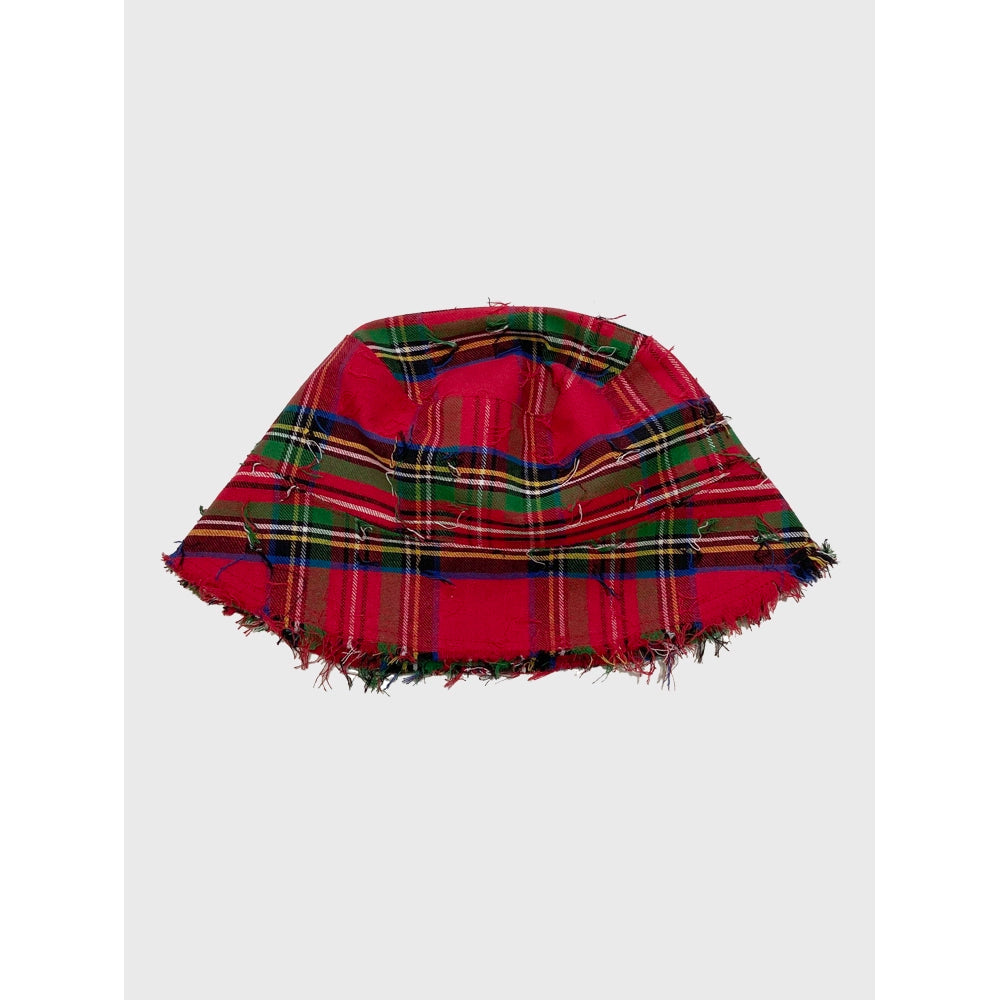 DISTRESSED PLAIDED BUCKET HAT